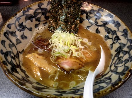 洛二神@2004年式中華そば.jpg